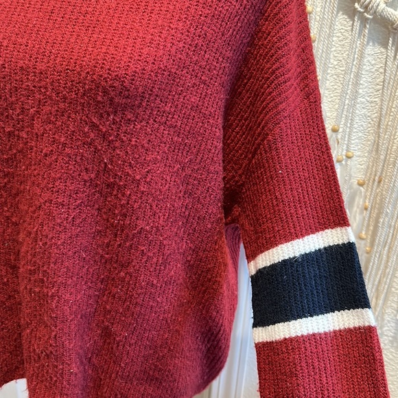 John + Jenn | Burgundy Mock Neck Sweater | Medium - Picture 6 of 9